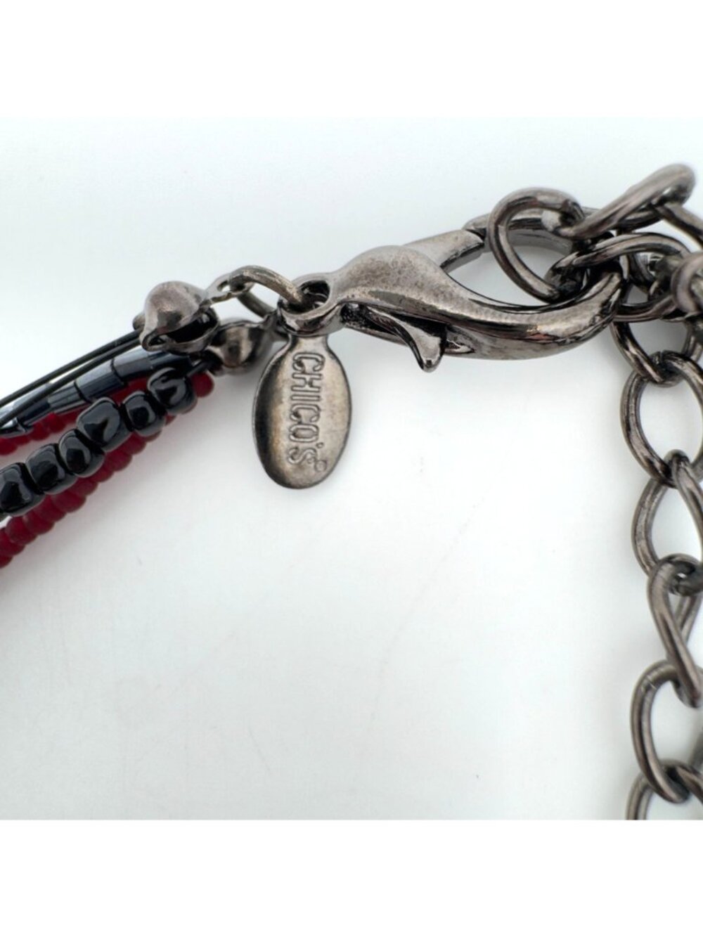 Chicos Gray Black Red Beaded Statement Necklace Pink Mica Acrylic Pendant Chain - Picture 7 of 11